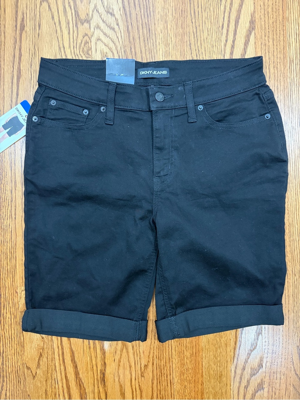 NWT DKNY Jeans 9" Black Midweight Stretchy Cuffed Bermuda Shorts (10) - Picture 5 of 14